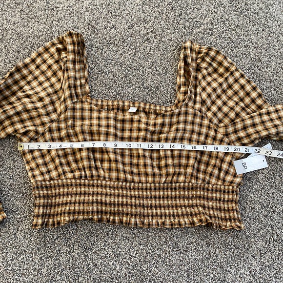 BP Brown Plaid crop top - 2X - Picture 4 of 4